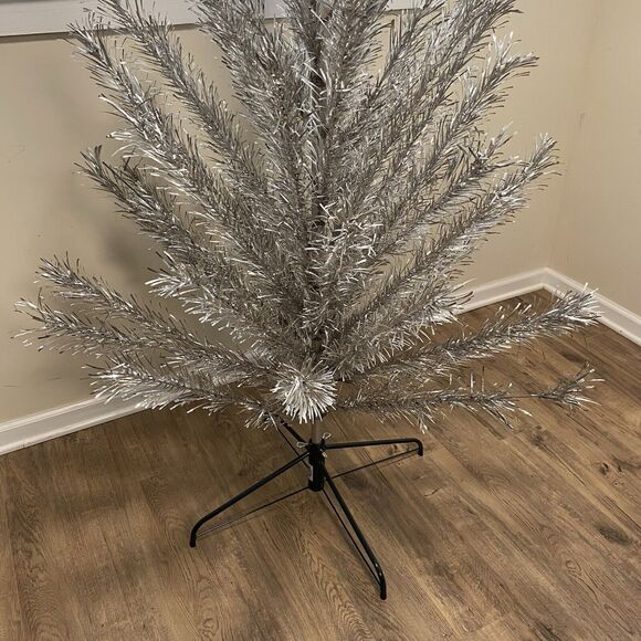 Vintage Aluminum Christmas Tree 6ft Sapphire Regal W/ Box 60s 70s 52 branch READ - Picture 2 of 16